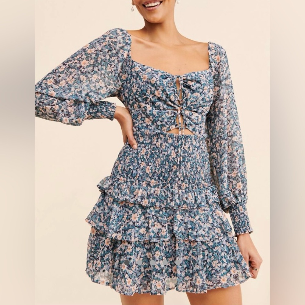 ASTR the Label Marietta Floral Mini Dress Women’s Size L Blue Ruffles Chiffon